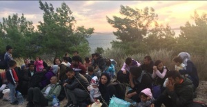 Ayvalık’ta 48 göçmen 3 organizatör yakalandı