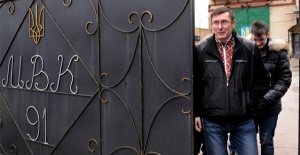 Eski Ukrayna Başsavcısı Lutsenko'dan Trump'ı zorda bırakacak açıklama