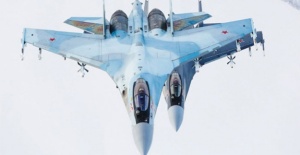 SU-35'in antrenman uçuşu nefes kesti