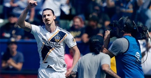 Zlatan İbrahimovic'den flaş karar!