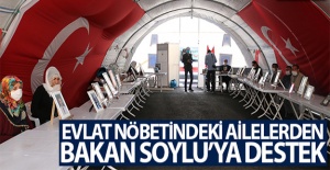Evlat nöbetindeki ailelerden Bakan Soylu'ya destek