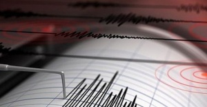Akdeniz'de gece yarısı peş peşe depremler